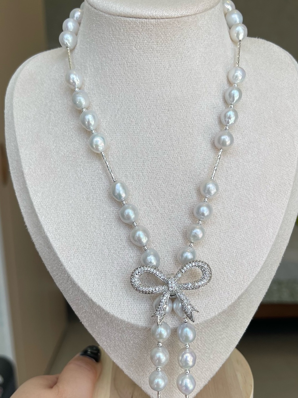 Freshwater Pearl Lariat Necklace with Crystal Bow Accent - 65